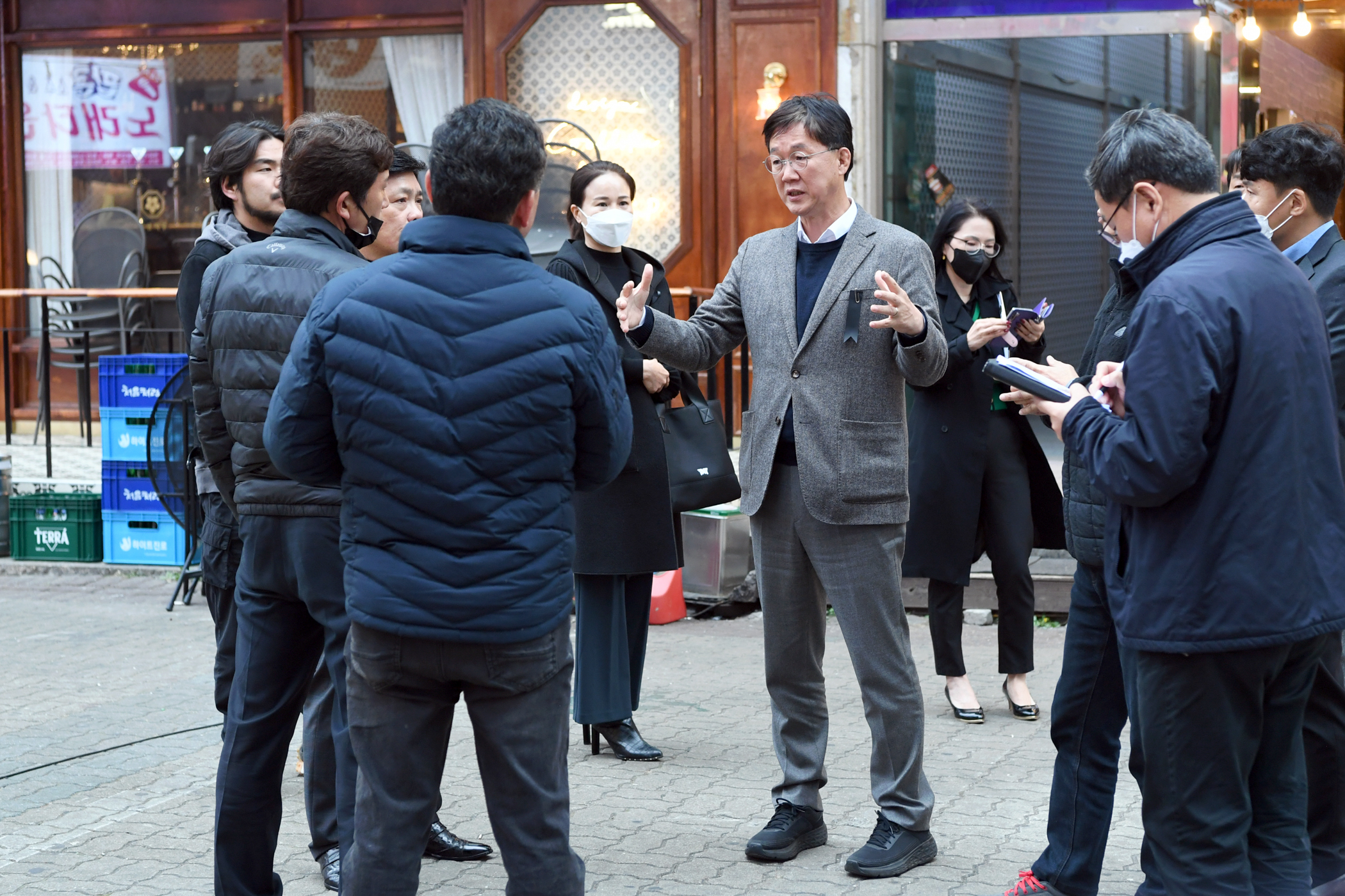 이민근 안산시장, 사리골 상점가 현장방문…골목 상권 활성화 위해